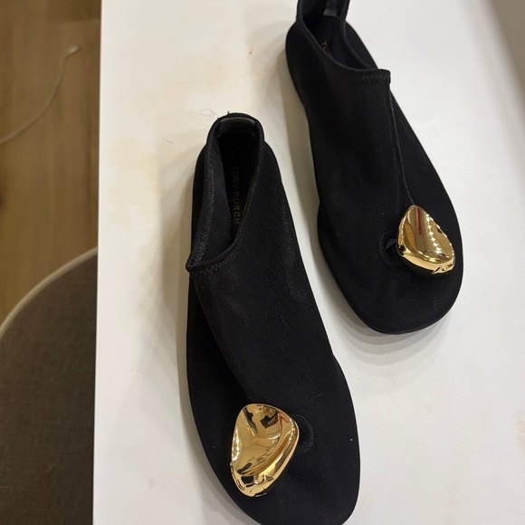 Tory Burch Black Flats with Gold Accent - Picture 3 of 6